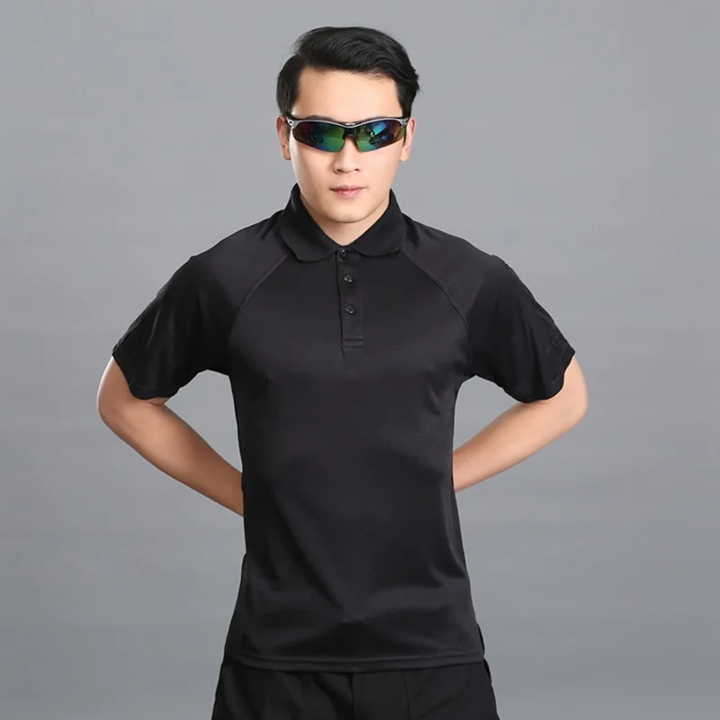 Летняя мужская футболка в стиле милитари облегающая с коротким рукавом для