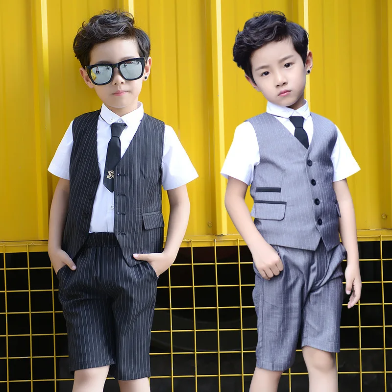 Жилет и шорты для мальчиков с цветочным принтом |