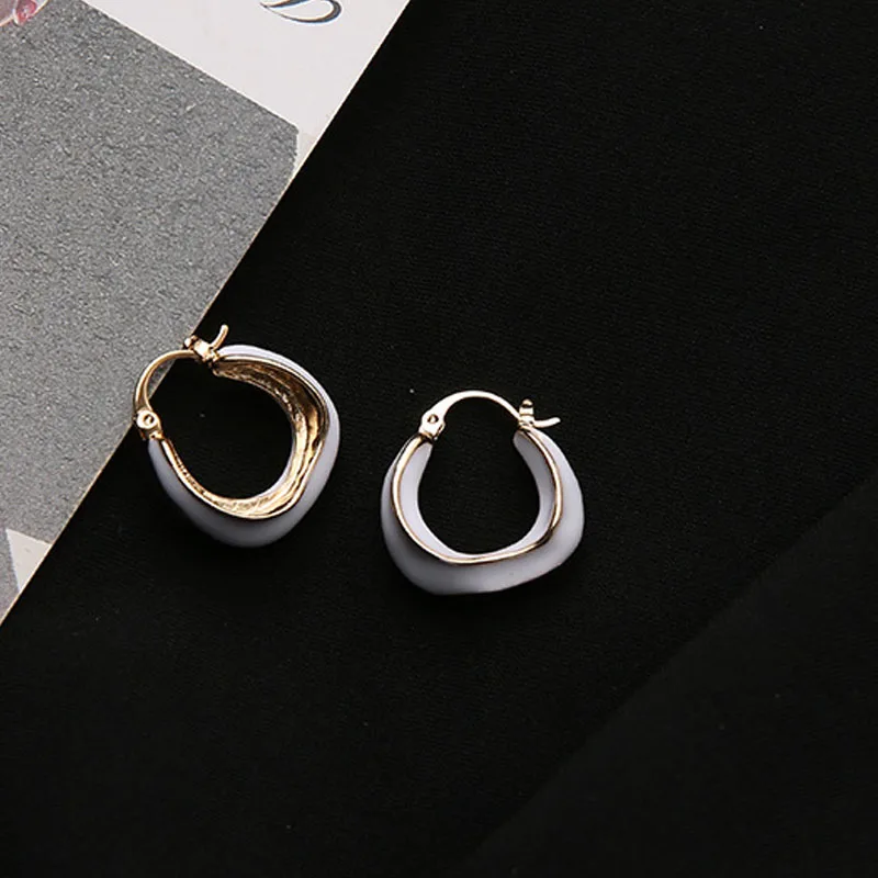 Новые поступления белые висячие серьги женские массивные ювелирные изделия