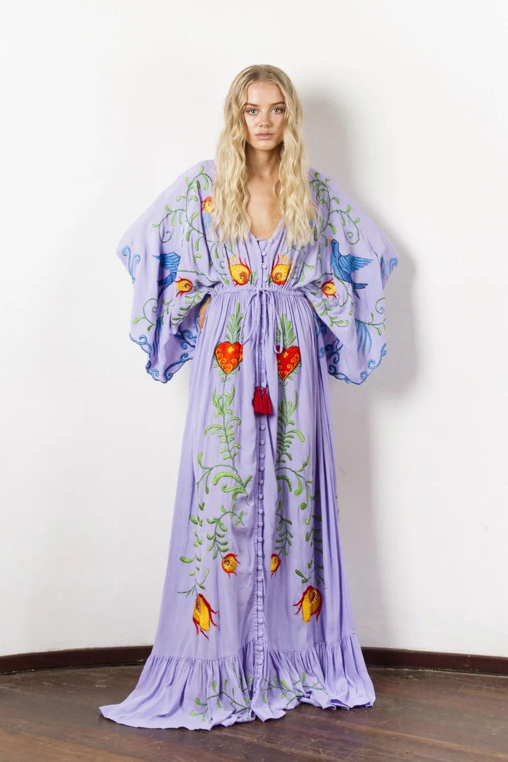 

UK 2022 Spring Summer Women oversized Ethnic Embroidery Loose Bohemian dress Cloak sleeves Hippie Boho People Maxi dress Vesdido