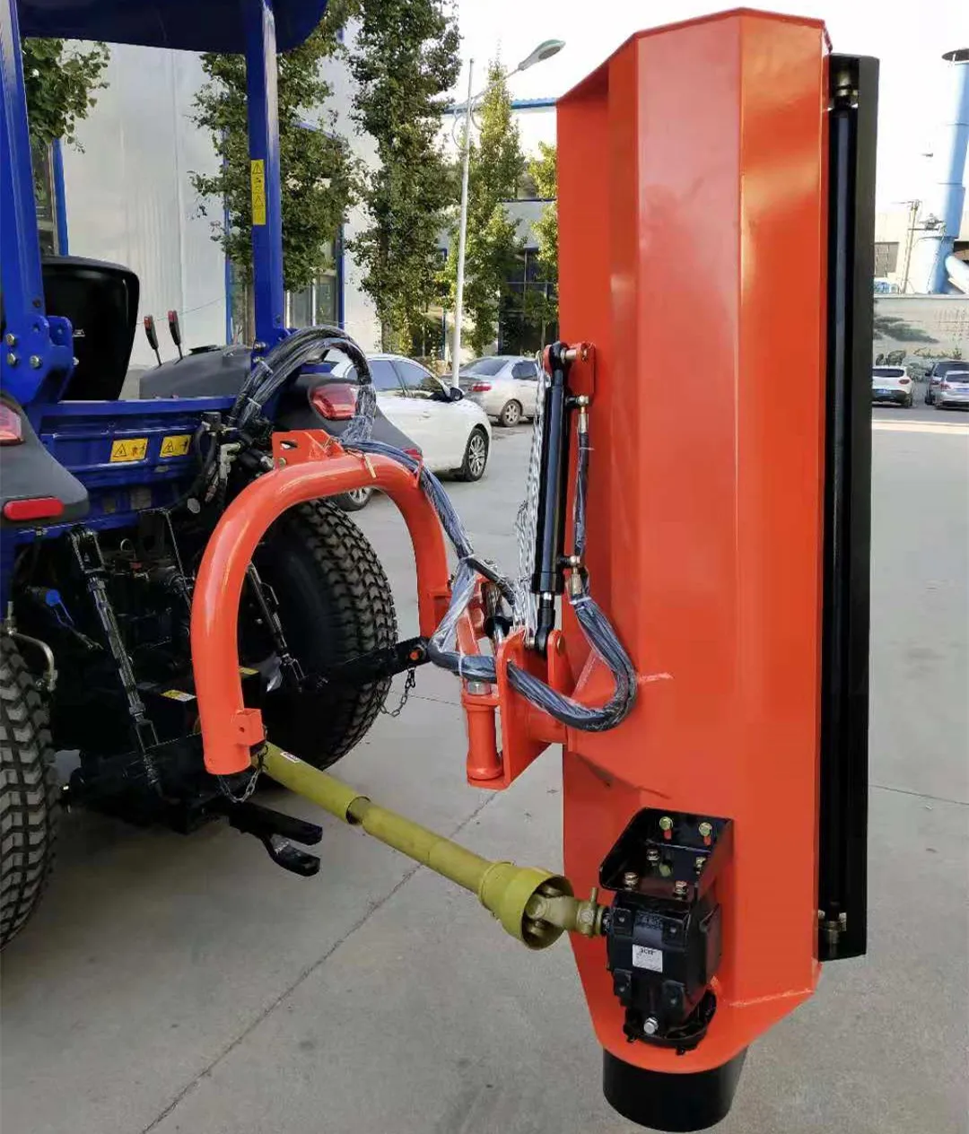 Боковой тип опрокидывания полевой косилки для 55-85hp тракторов