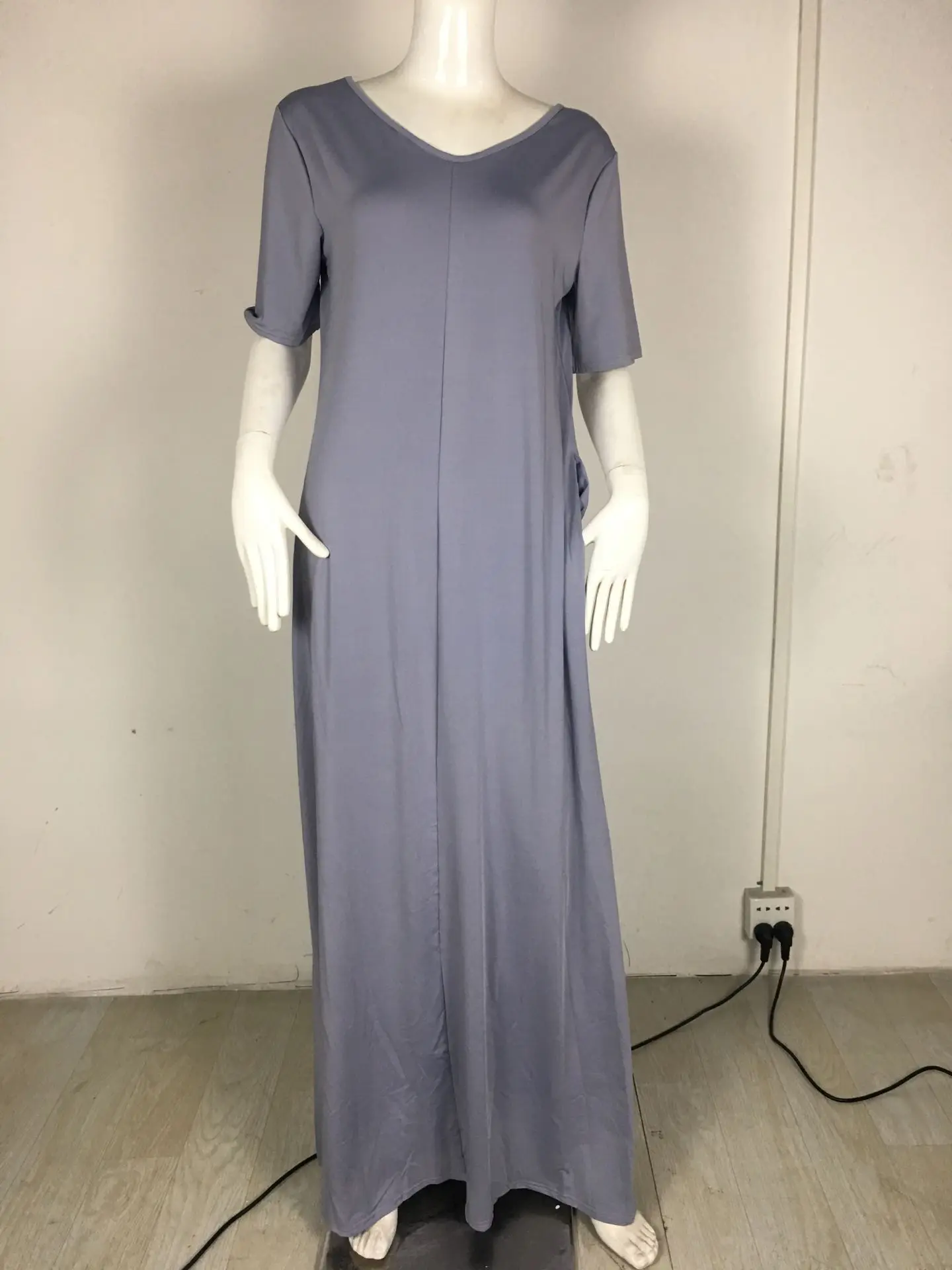 Женское длинное платье оверсайз повседневное однотонное вечернее с коротким