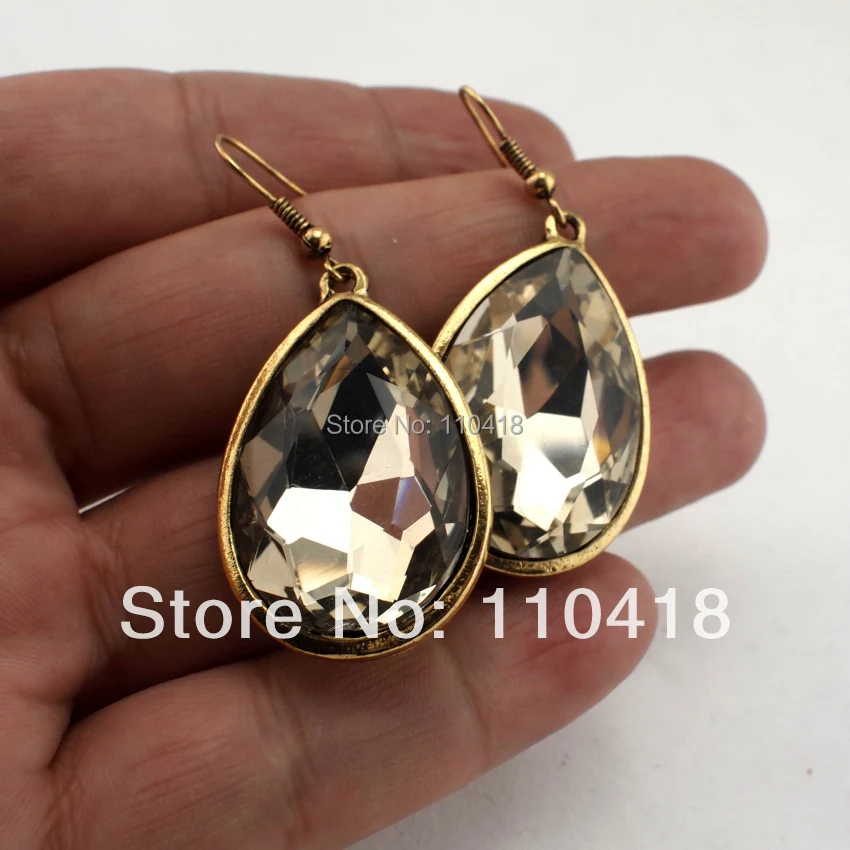 Старинные Ювелирные наборы с украшением в виде крупных кристаллов кулон