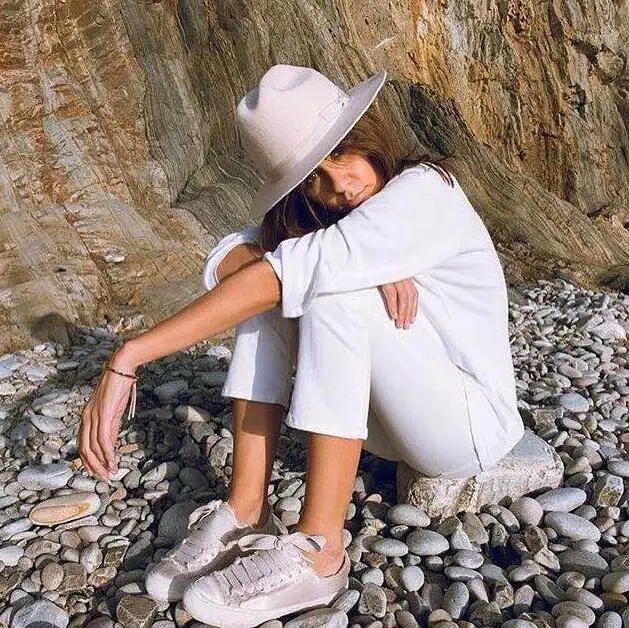 2018 Весенняя женская белая повседневная обувь Шелковая на плоской подошве для