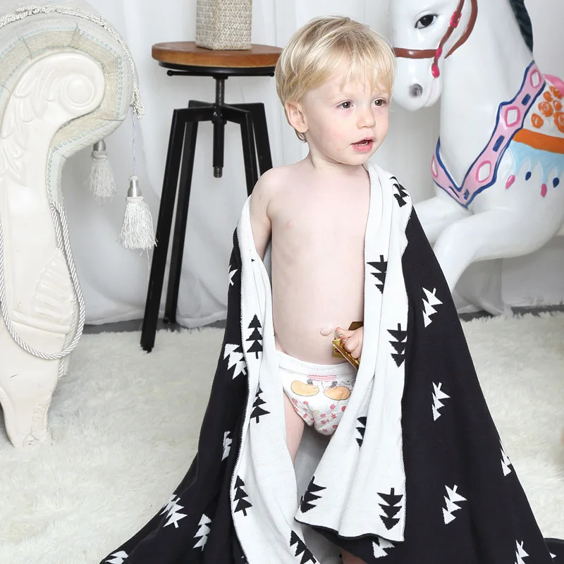 Бесплатная доставка подарок многоцветные треугольники рисунок с деревьями