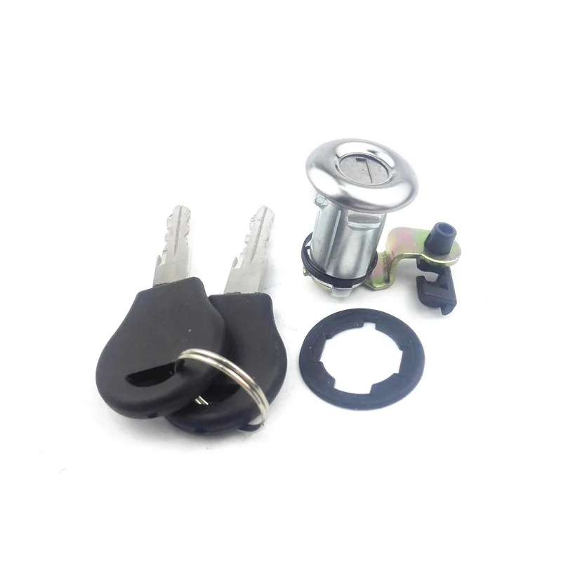 Universal door lock with key for 80600-01G25(RHD) | Автомобили и мотоциклы