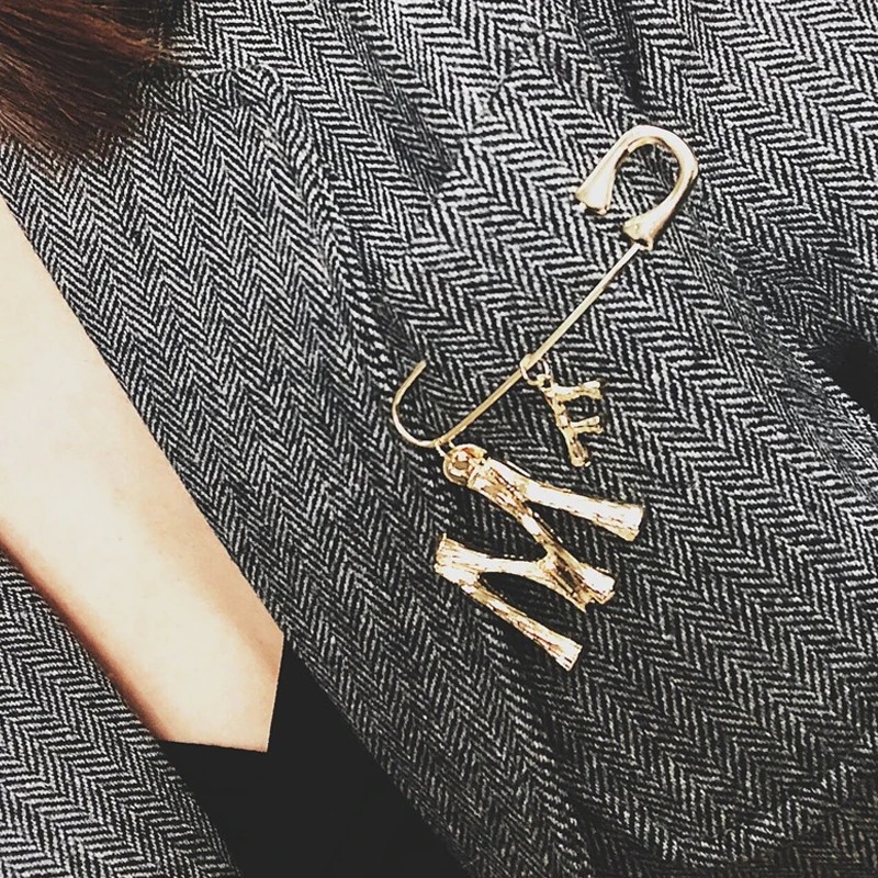 

Luxury INS Letter Design Brooches Pin Shape PersonalitySimple Metal Wind Wild Brooch Female