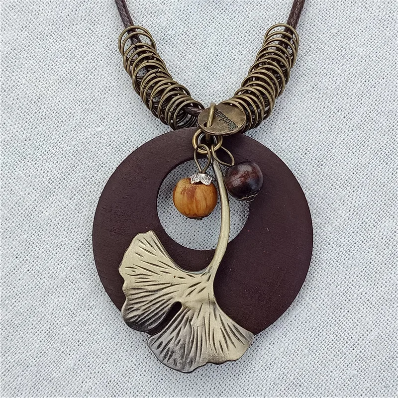 Длинное ожерелье ручной работы с имитацией дерева