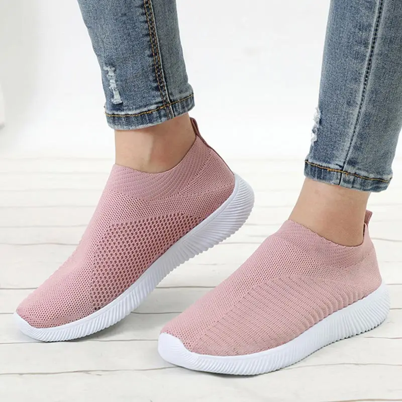 

Casual mesh walking footwear sneakers women shoes 2022 knitted slip on female flat shoes tenis feminino vulcanize shoes