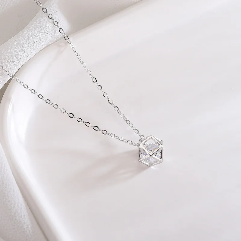 Корейский INS темперамент полый кубик с цирконием ключицы цепи женский 925