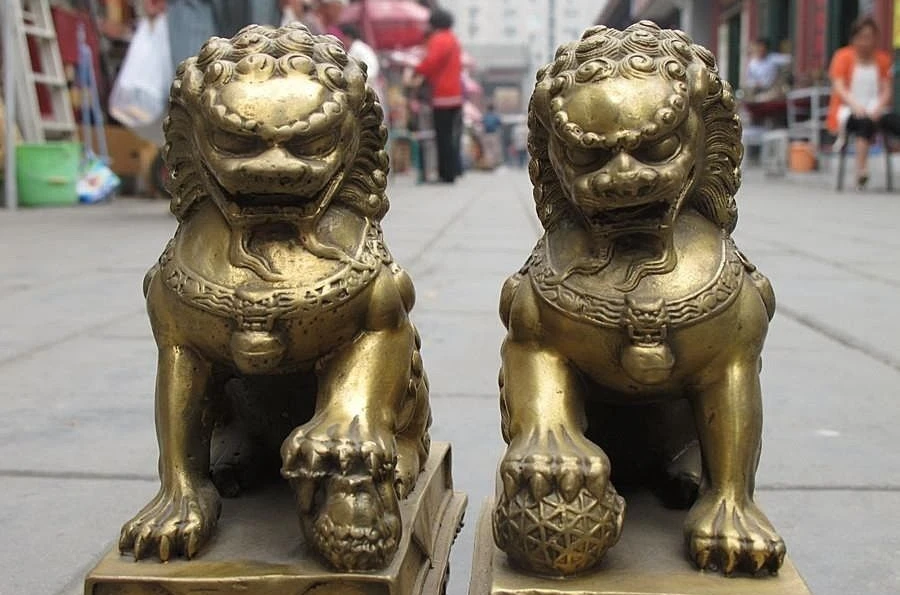 

China Regius pure Brass palace gates Evil Fu Foo Dog beast Lion statue Pair