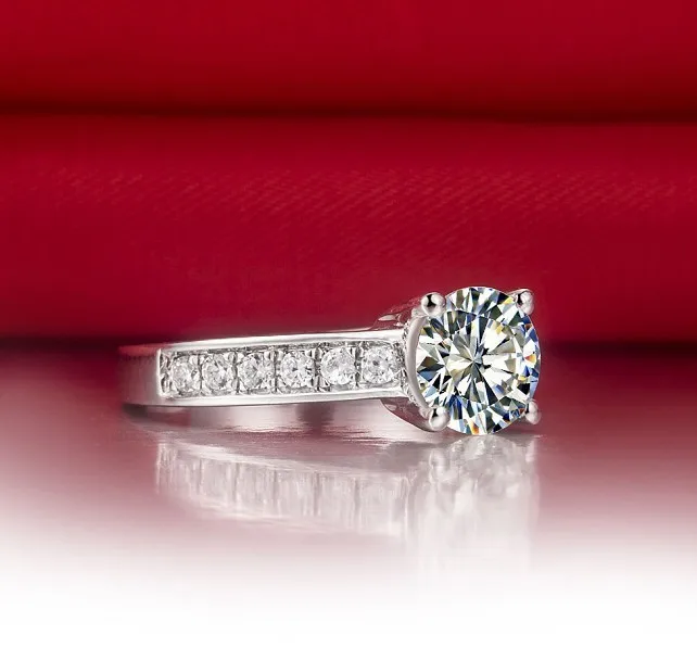 Женское кольцо для помолвки Moissanite синтетическое из белого золота с бриллиантом 1