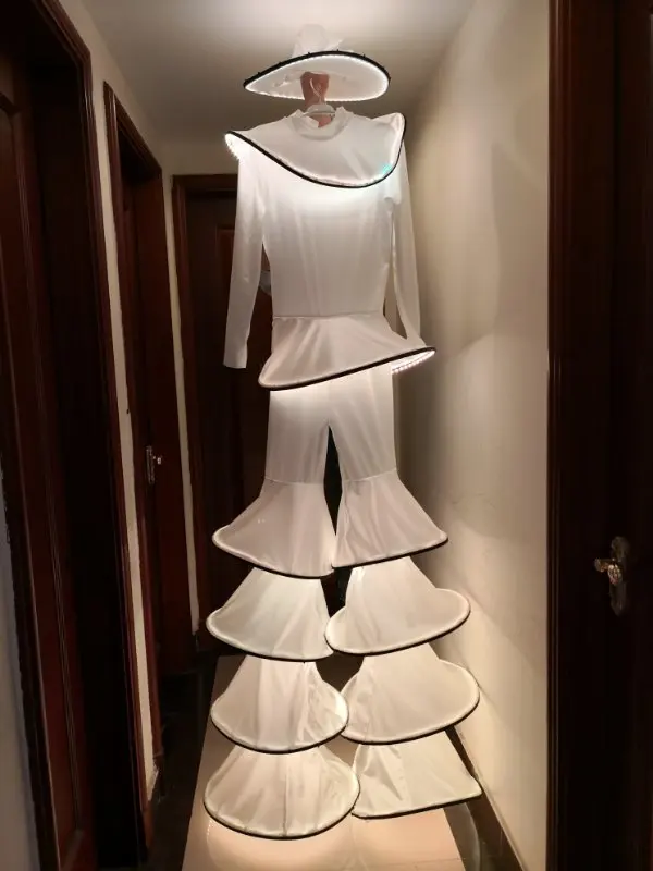 Ходунки мужские белые светодиодные платья костюм женщин LED робот сценическое