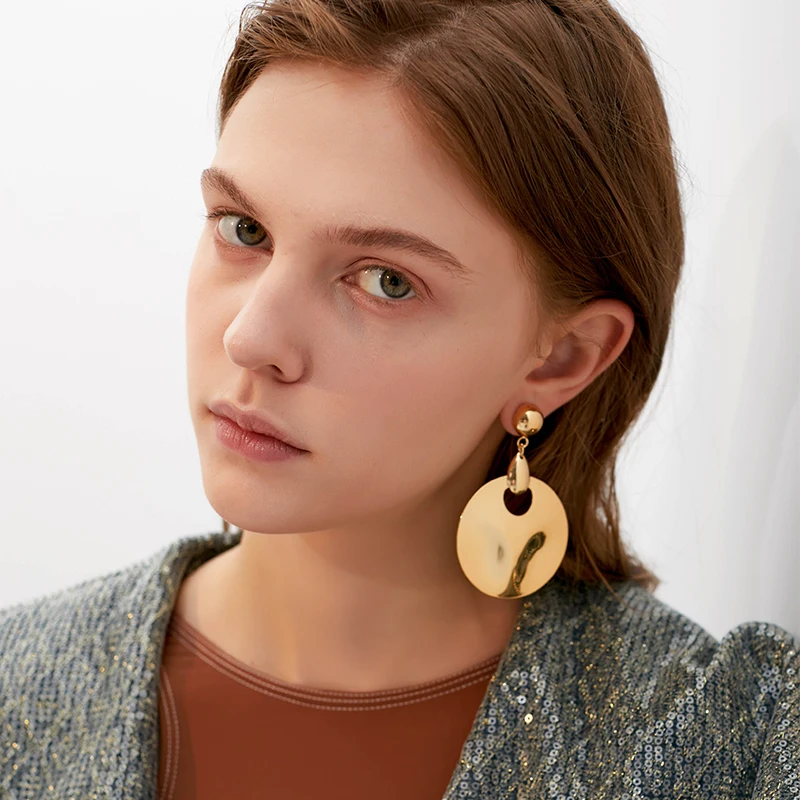 metal texture geometry rounds earrings Europe and the United States tide fashion goddess street shoot smooth irregular jewelry | Украшения