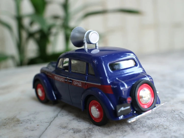 Модель автомобиля из 1:43 сплава Высококачественная модель советского патруля