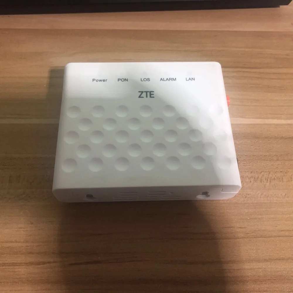 Новый оригинальный с оптическим сетевым блоком и окончанием GPON termianl Z T E F601 Порты