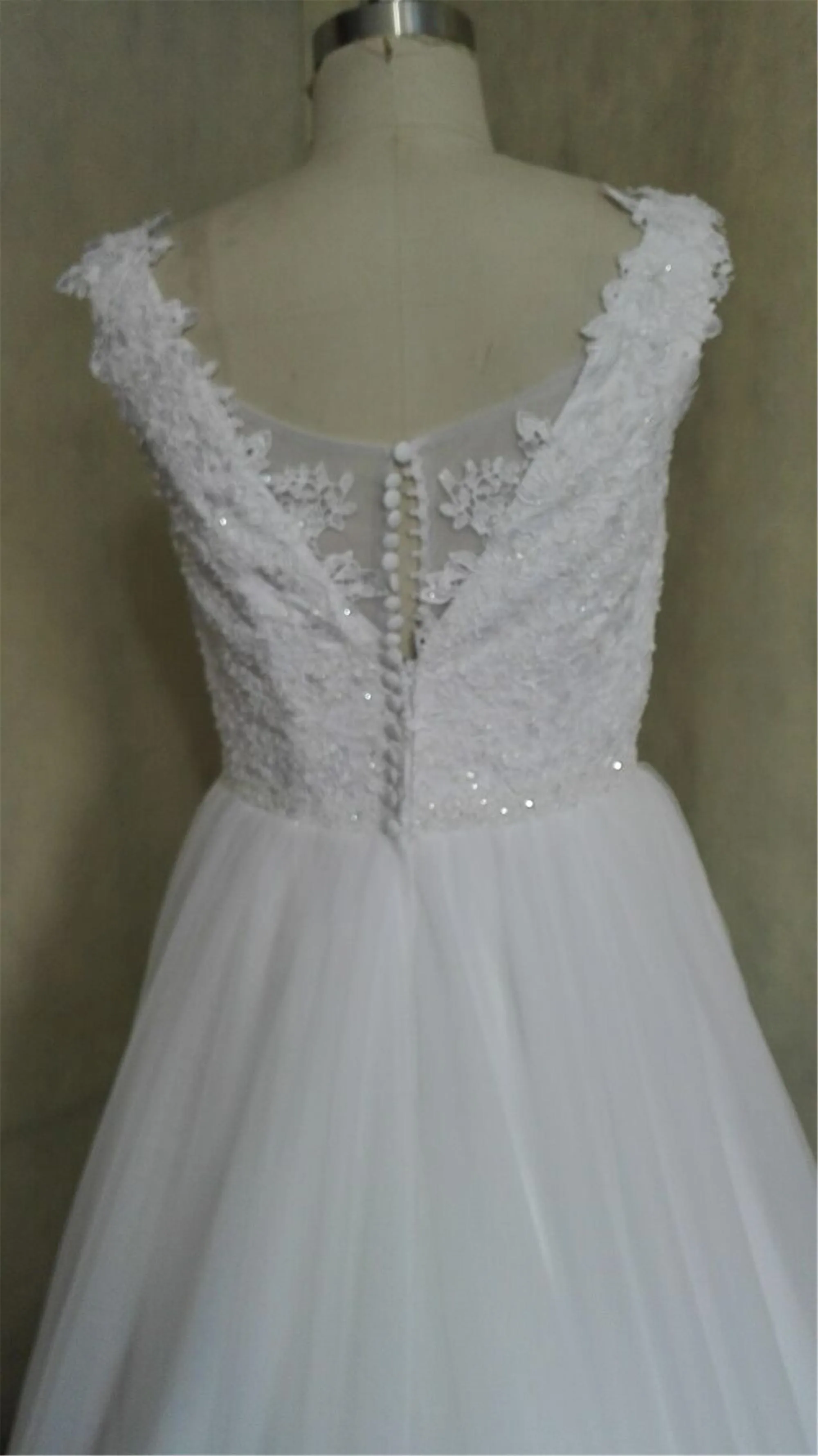 2021 из тюля с v образным вырезом развертки поезд длиной до пола на пуговицах