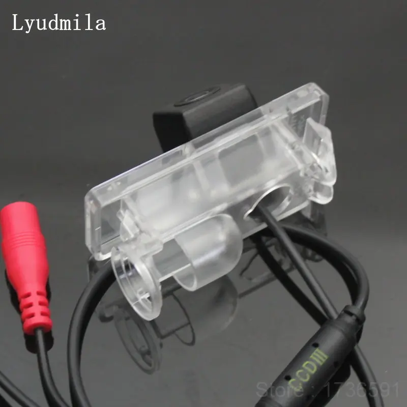 Автомобильная интеллектуальная динамическая траекторичная камера заднего вида