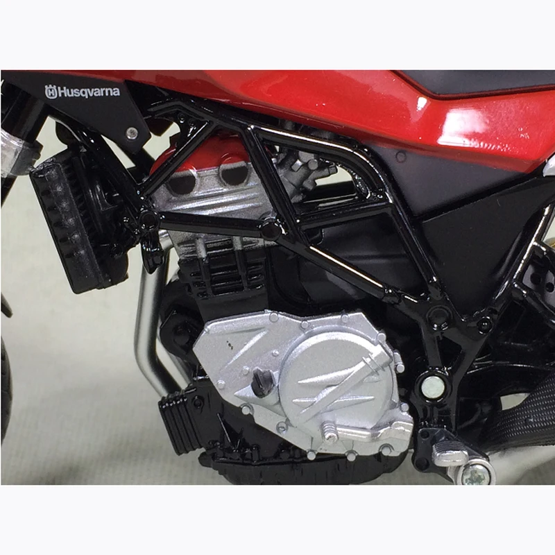 1:12 KTM Husqvarna Nuda 900 R внедорожная модель мотоцикла лучший подарок на день рождения и Рождество для коллекции