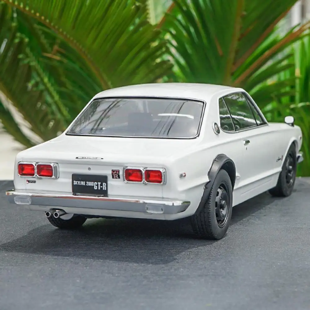 Triple9 1/18 масштаб Nissan Skyline GT-R KPGC10 белый Литье под давлением модель автомобиля игрушка