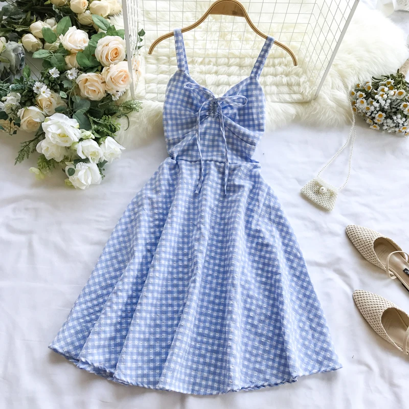 Женское платье с треугольным вырезом клетчатое студенческое на завязках 2019 |