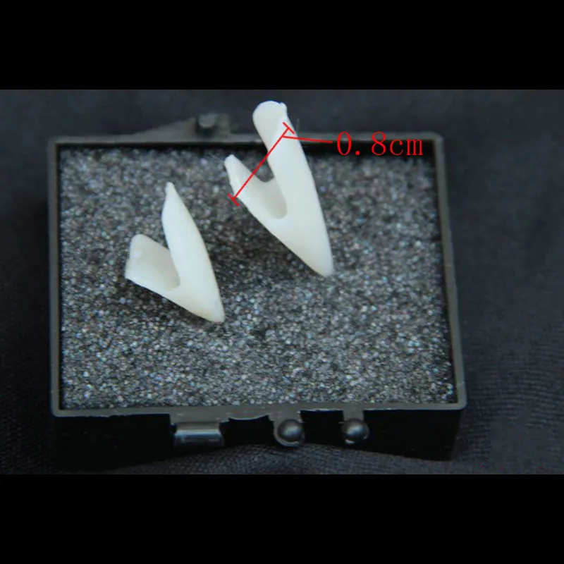 Зубы вампира реквизит из фильма зомби клыки дьявола зубы дом с привидениями