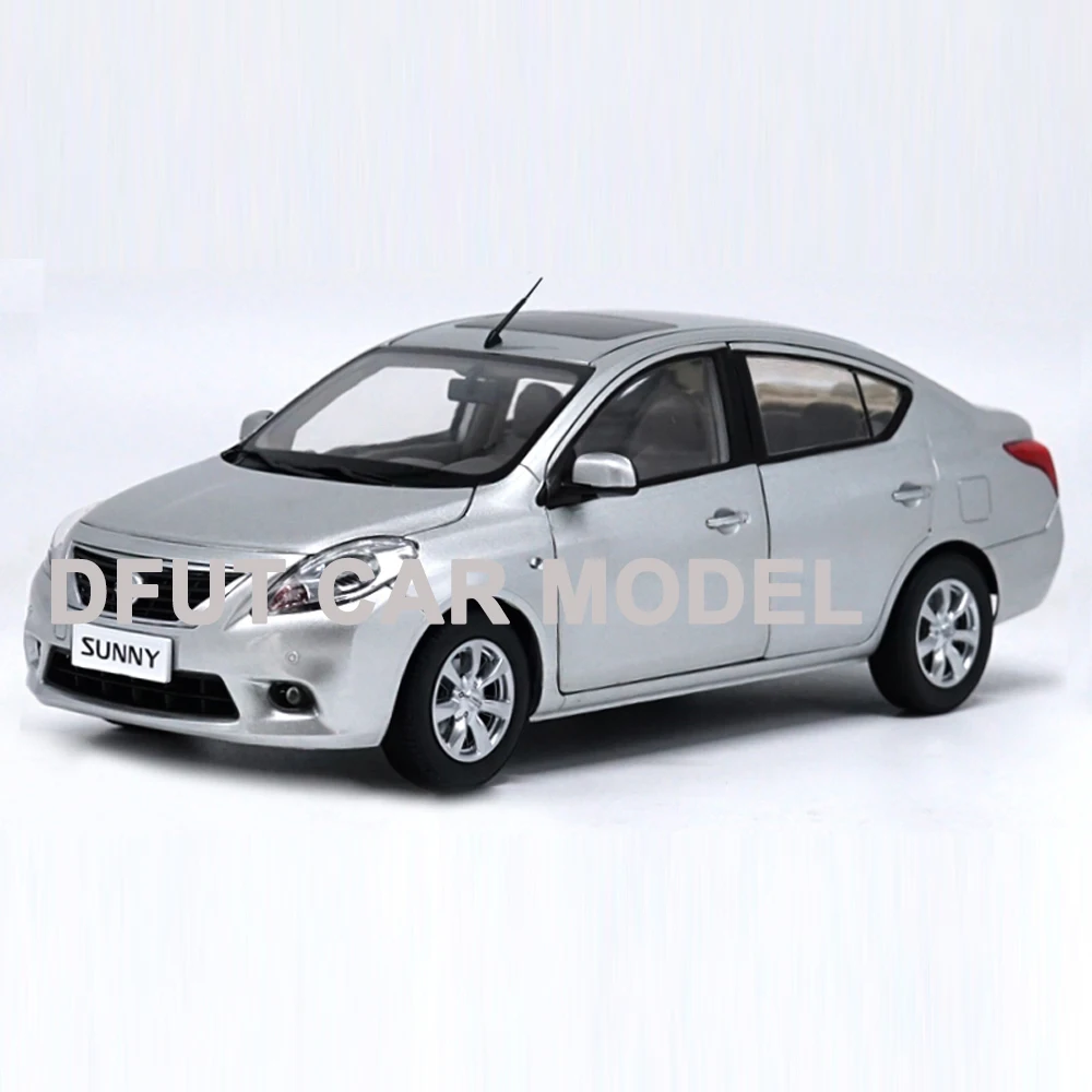 

1:18 Sunny/Versa Car Diecast Model Car Toy New In Box For Gift/Collection/Kids/Decoration