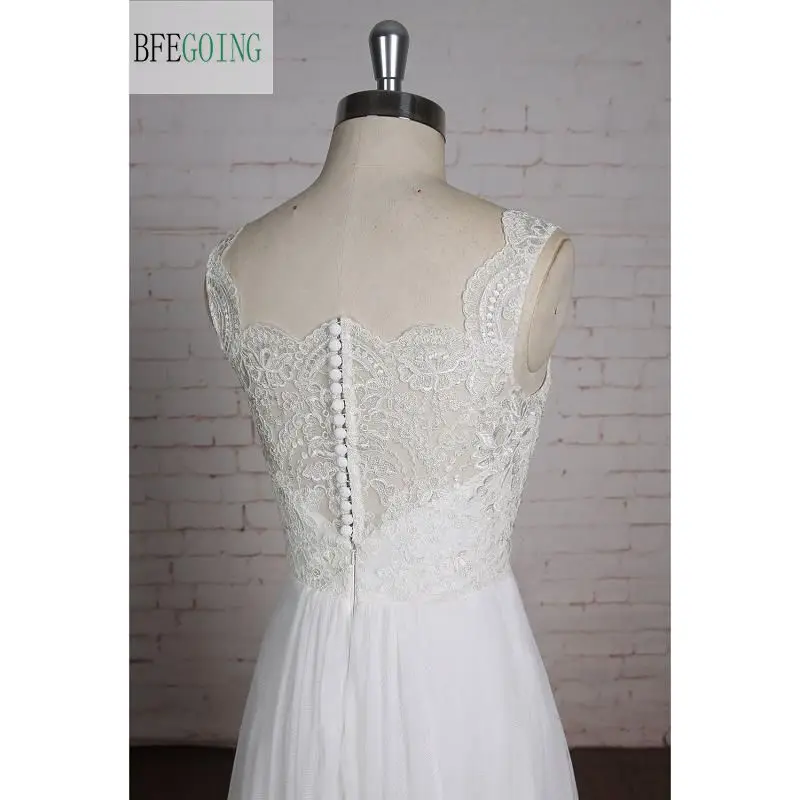 Женское ТРАПЕЦИЕВИДНОЕ свадебное платье в пол со шлейфом без рукавов