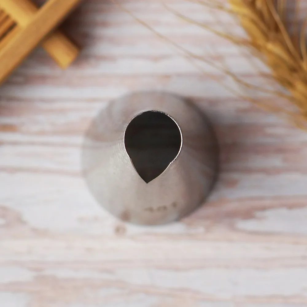 

#481 Flower Icing Piping Tips Nozzle Cake Cupcake Decorating Mouth Pastry Tool Bakeware