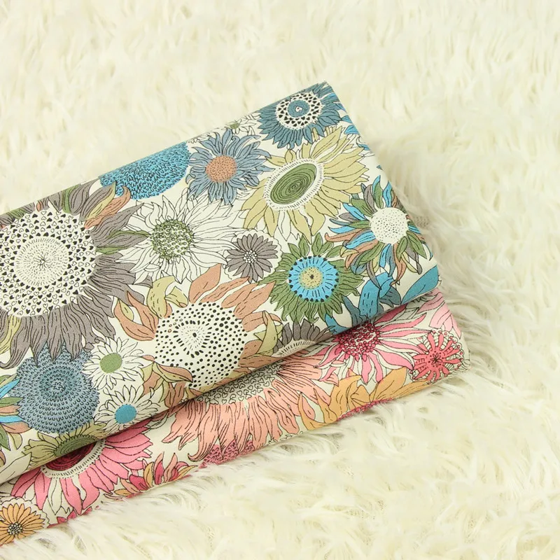 Синие с красными цветками хлопчатобумажные ткани для платьев пошив одежды