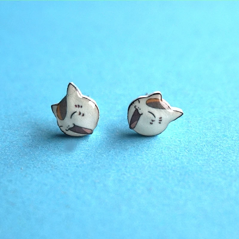 Женские сережки гвоздики ручной работы с мультяшными персонажами из мультфильма