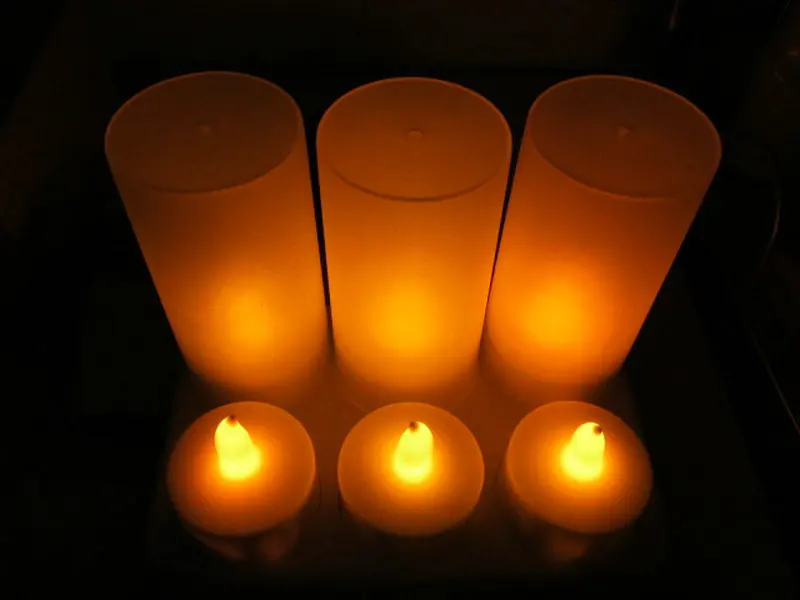 Набор из 6 матовых перезаряжаемых беспламенных светодиодных чайных свечей с