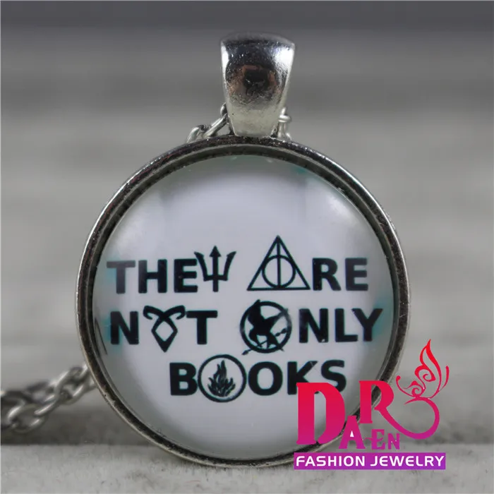 Оптовая продажа Перси Джексон Гарри город Bone Голодные игры кулон Цепочки и