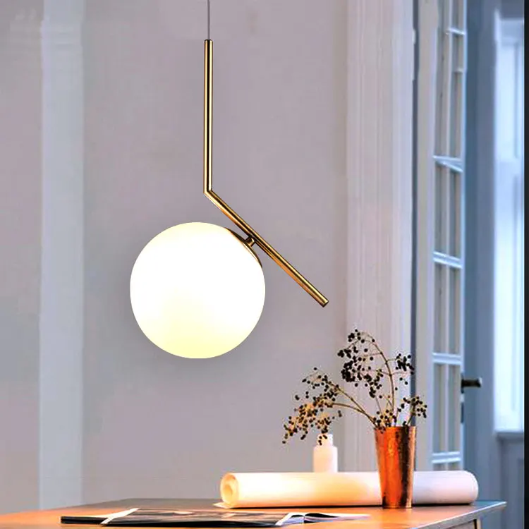 

Ресторан, люстра, скандинавский бар, лаконичная гостиная, спальня, столовая, американская люстра, одиночная люстра.