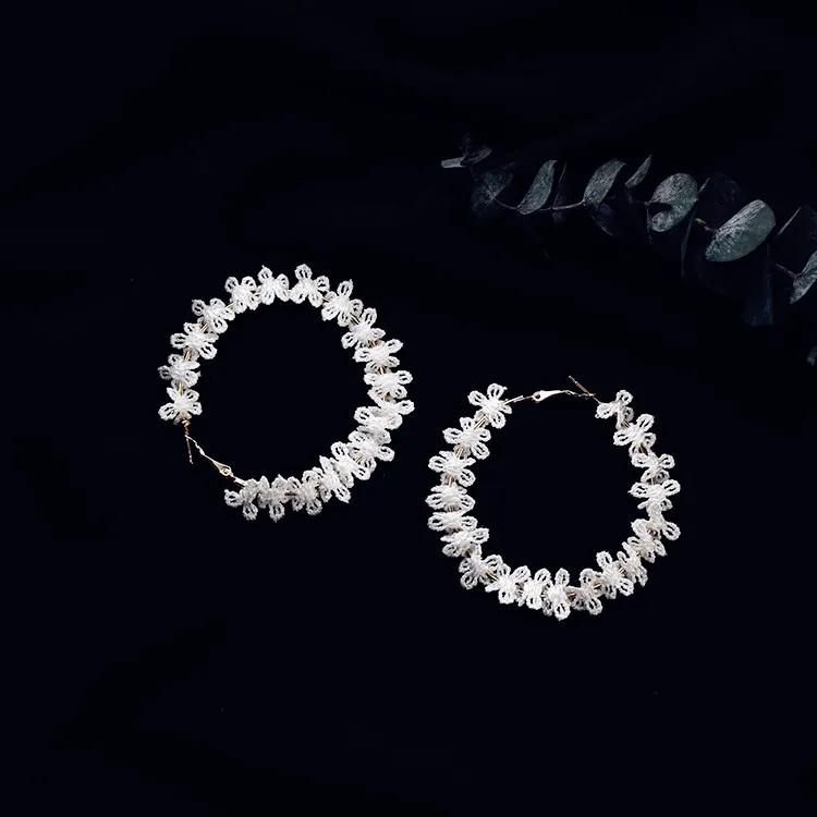 Korean Fashion Romantic White Lace Flower Big Round Circle Hoop Earrings for Women Jewelry Gift Boucle D'oreille Pendante Femme |