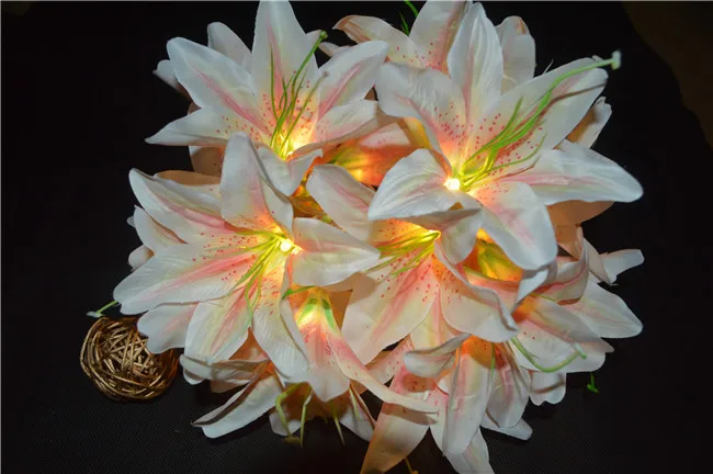 Батарея приведенный в действие искусственное шампанское цветы лилии гирлянда