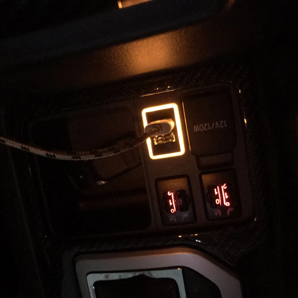 QC3.0 Quickcharge автомобильное зарядное устройство двойной USB телефон PDA адаптер DVR для Nissan