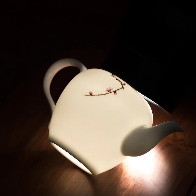 

200ml Jingdezhen Ceramic Porcelain Teapot Hand Painted Plum Blossom Pattern Tea Pot Kung Fu Tea Set Tea Ceremony Home Teaware