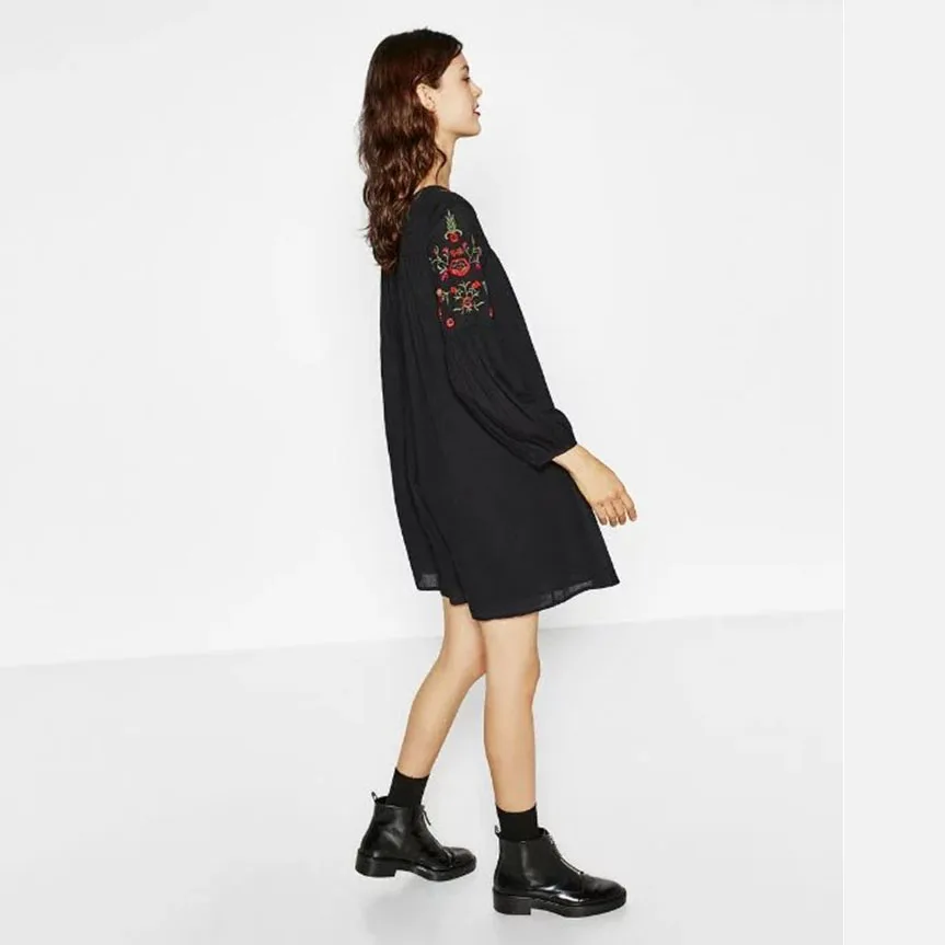 Новые Моды для Женщин Урожай Цветочные Вышивка Свободные Плиссе Dress Plack Фонарь