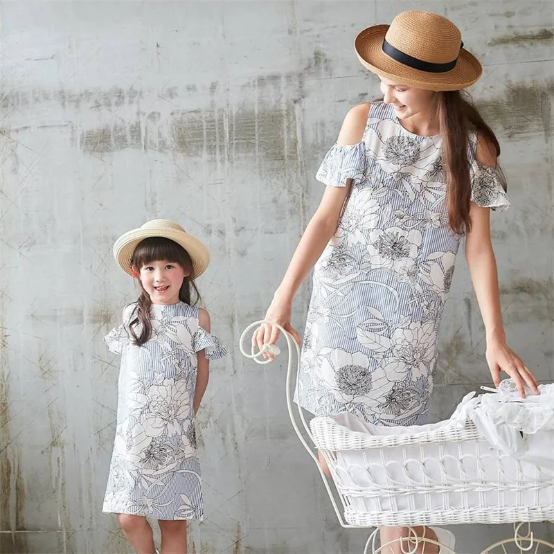 2019 Hot Sell Pop Print Floral Parent Dress Mother and Daughter Women's Striped Open-shoulder Short-sleeved | Мать и ребенок