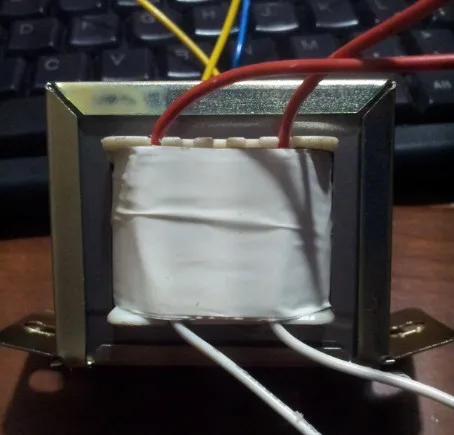 Мультимедийный усилитель мощности трансформатор для активных динамиков 220 В 1 6 А