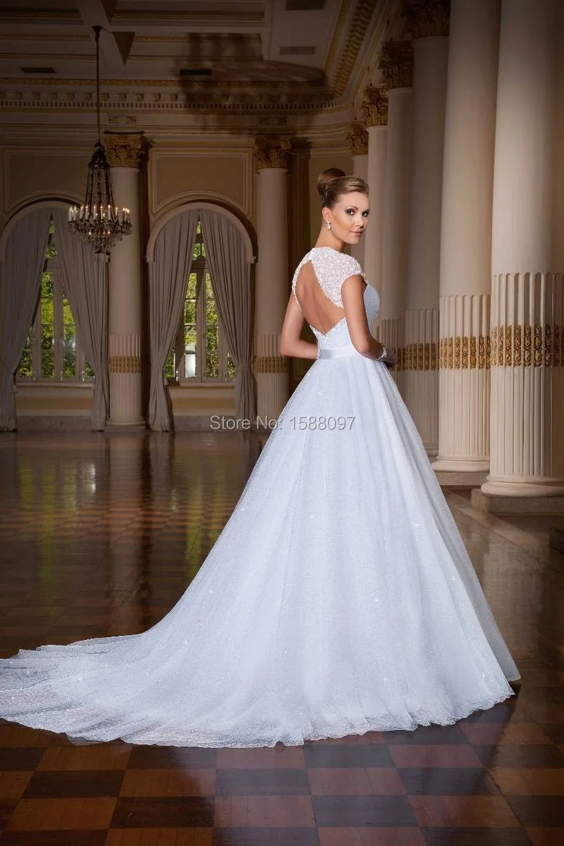 2015 Vestidos Noiva бальное платье свадебные платья милая тюль с бисером коротким рукавом