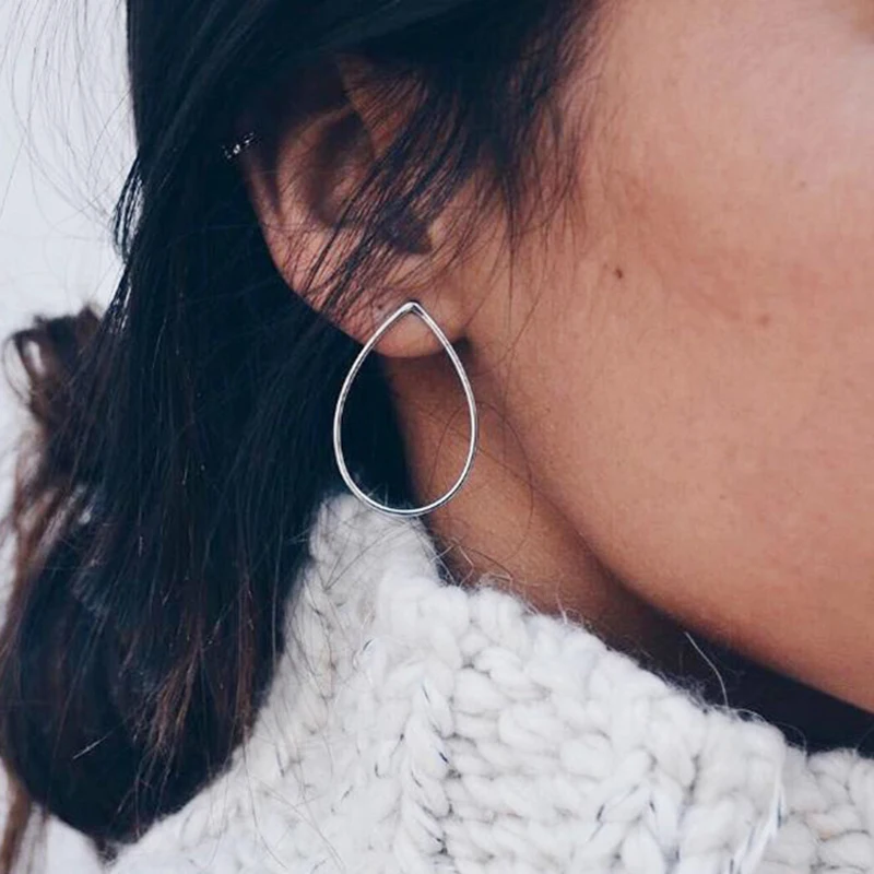 Женские серьги-гвоздики овальной формы | Украшения и аксессуары