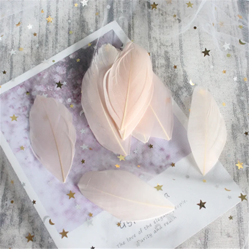 Plumes лебединые перья 5-9 см красочные окрашенные DIY натуральные гусиные перья для домашнего декора серьги ювелирные изделия Аксессуары для одежды 50 шт