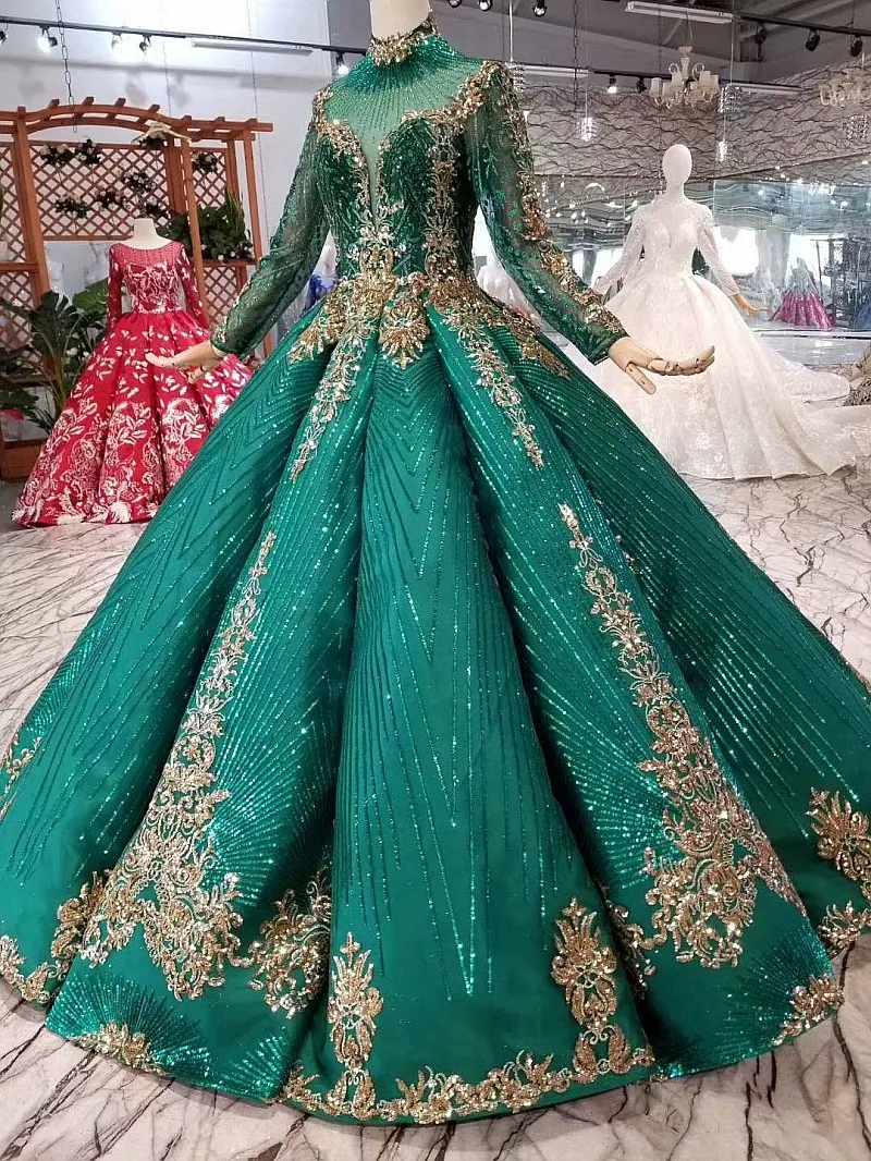 Роскошное зеленое винтажное вечернее платье с высоким воротом и длинным рукавом