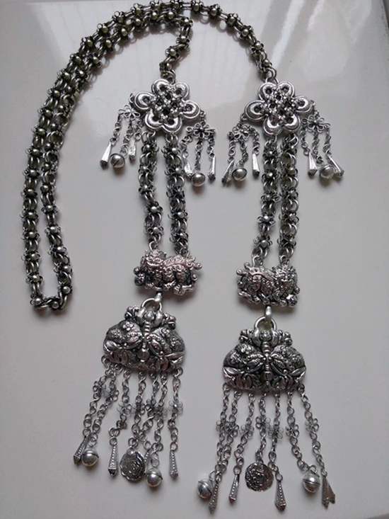 Мяо поселка Dongzhai в этническом стиле ретро рассада серебро длинное ожерелье на цепочке универсальная бабочки Талия цепи