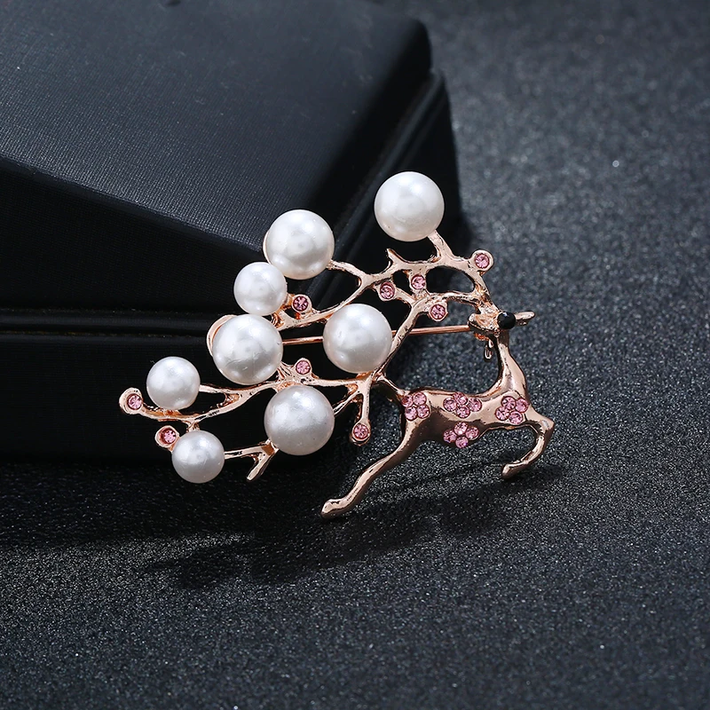 

Fashion Animal Deer Brooch Pins olor Rhinestone & Simulated Pearl Elk Brooches for Women Wedding Christmas Jewelry