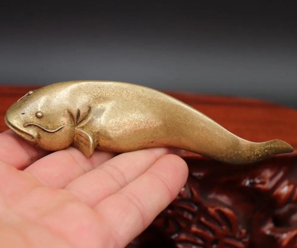 13 см Китай чистая красная медь Золото благоприятный фэншуй животные сом | Дом и