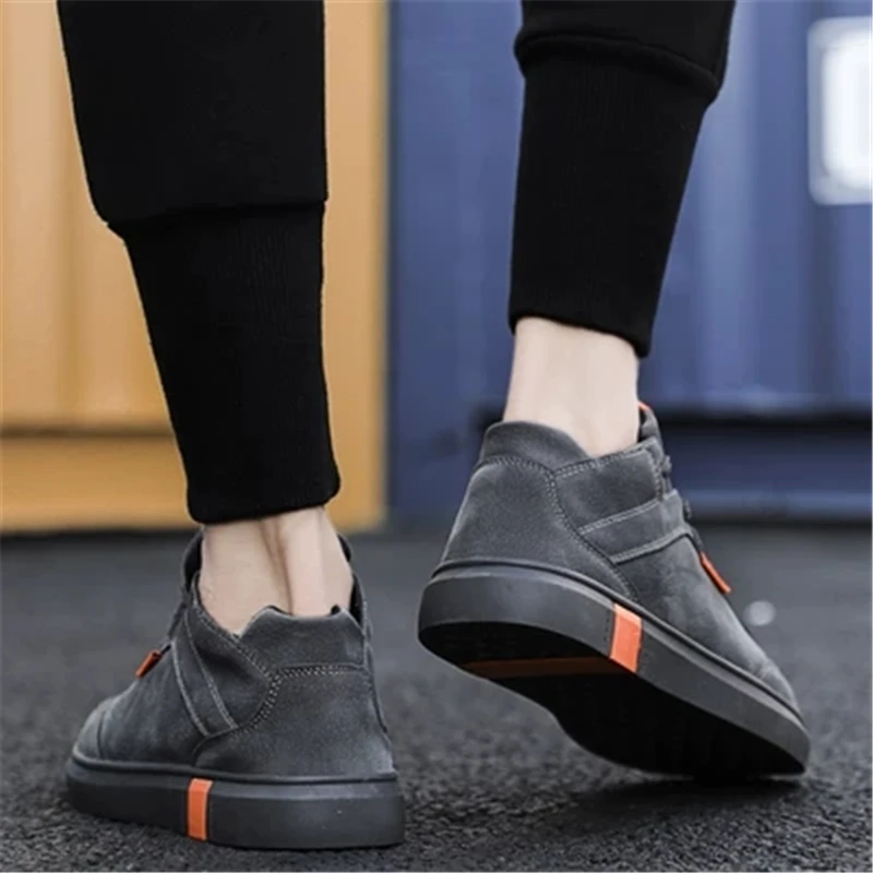 

2019 New High-Top Men's Canvas Shoes Spring Autumn High Quality Single Men Trainers Shoes winter Cashmere Cotton shoe Warm shoes