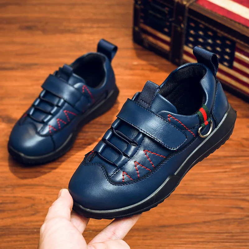 Модная однотонная детская обувь для мальчиков Новинка 2019 года Осенняя кожаная